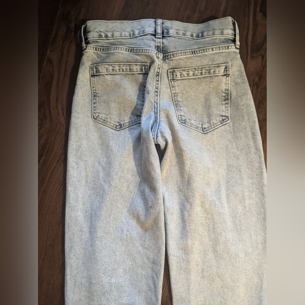 Banana Republic - The Wide-Leg Crop Jeans 814318 | Blue Light Wash: Size 26 - Picture 4 of 14